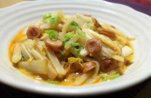 今日のキムチ料理レシピ：白菜のピリ辛チーズ炒め